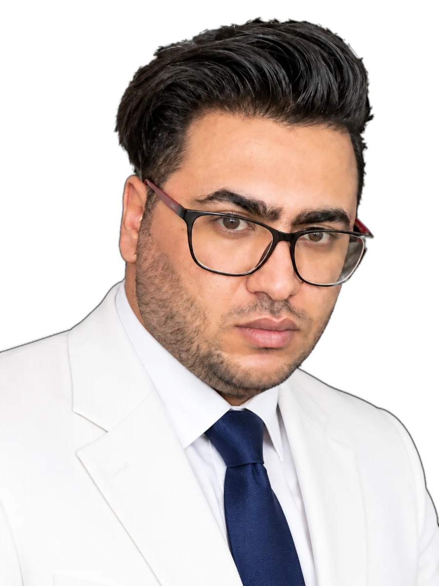Iman Panahi, founder of PETROPANI, in a studio portrait.